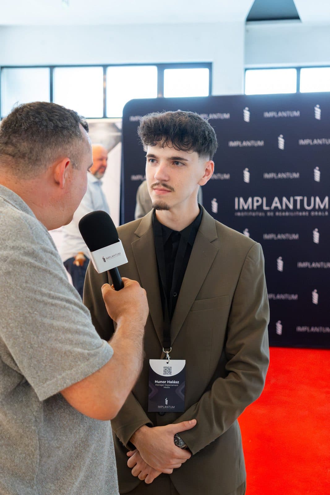 Halász Hunor interviewed on the red carpet at the Implantum documentary premiere